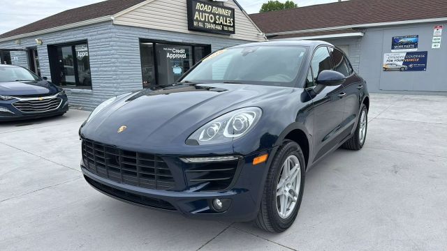 Vehicle image 2 of 32