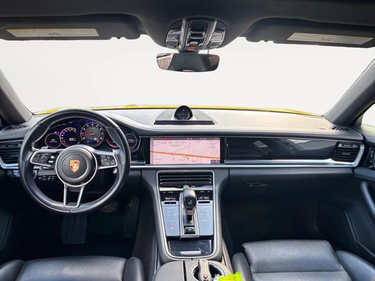 2018 Porsche Panamera Base Image 19 of 27