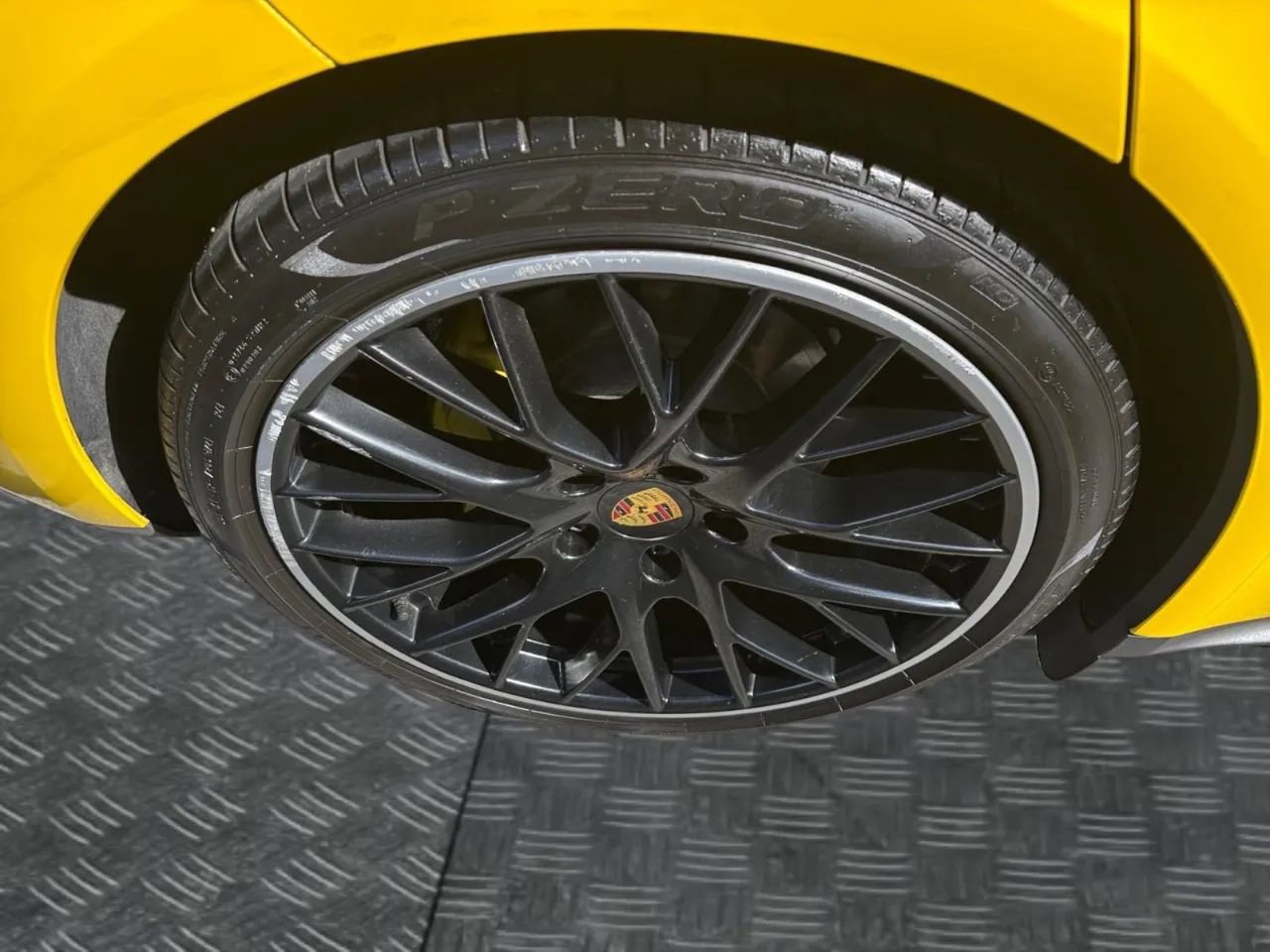 2018 Porsche Panamera Base Image 12 of 27