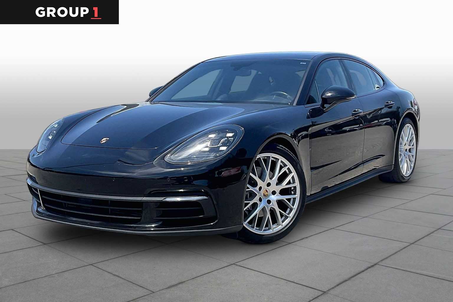 2018 Porsche Panamera 4 Image 1 of 32