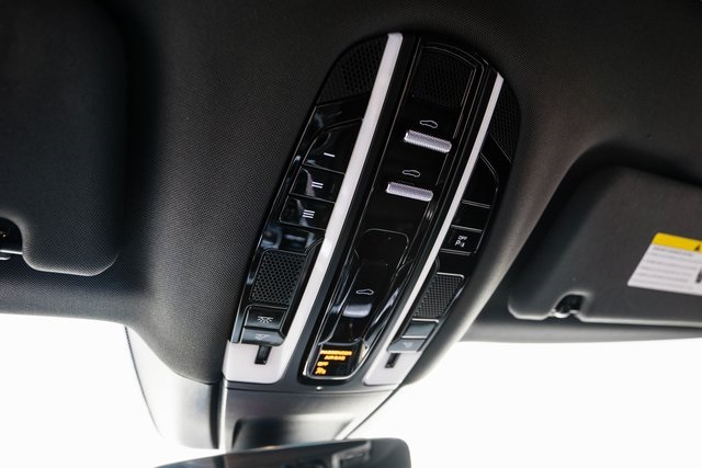 2018 Porsche Panamera 4S Image 35 of 37