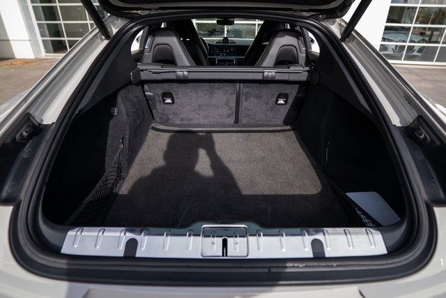 2018 Porsche Panamera 4S Image 10 of 37