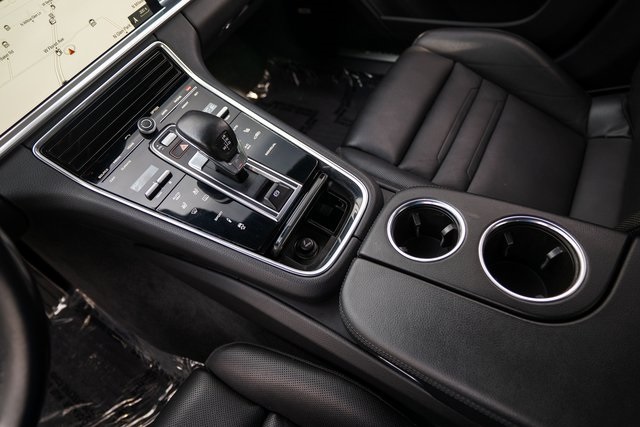 2018 Porsche Panamera 4S Image 22 of 37
