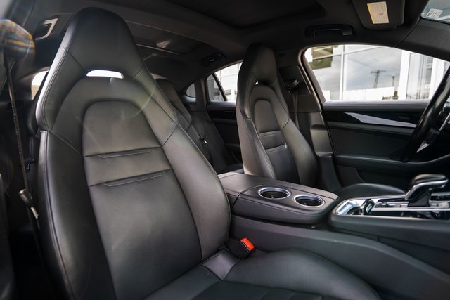 2018 Porsche Panamera 4S Image 14 of 37