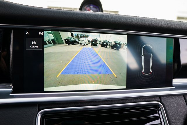 2018 Porsche Panamera 4S Image 21 of 37