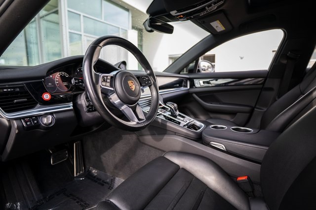 2018 Porsche Panamera 4S Image 17 of 37