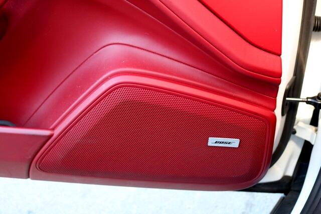 Vehicle image 21 of 24
