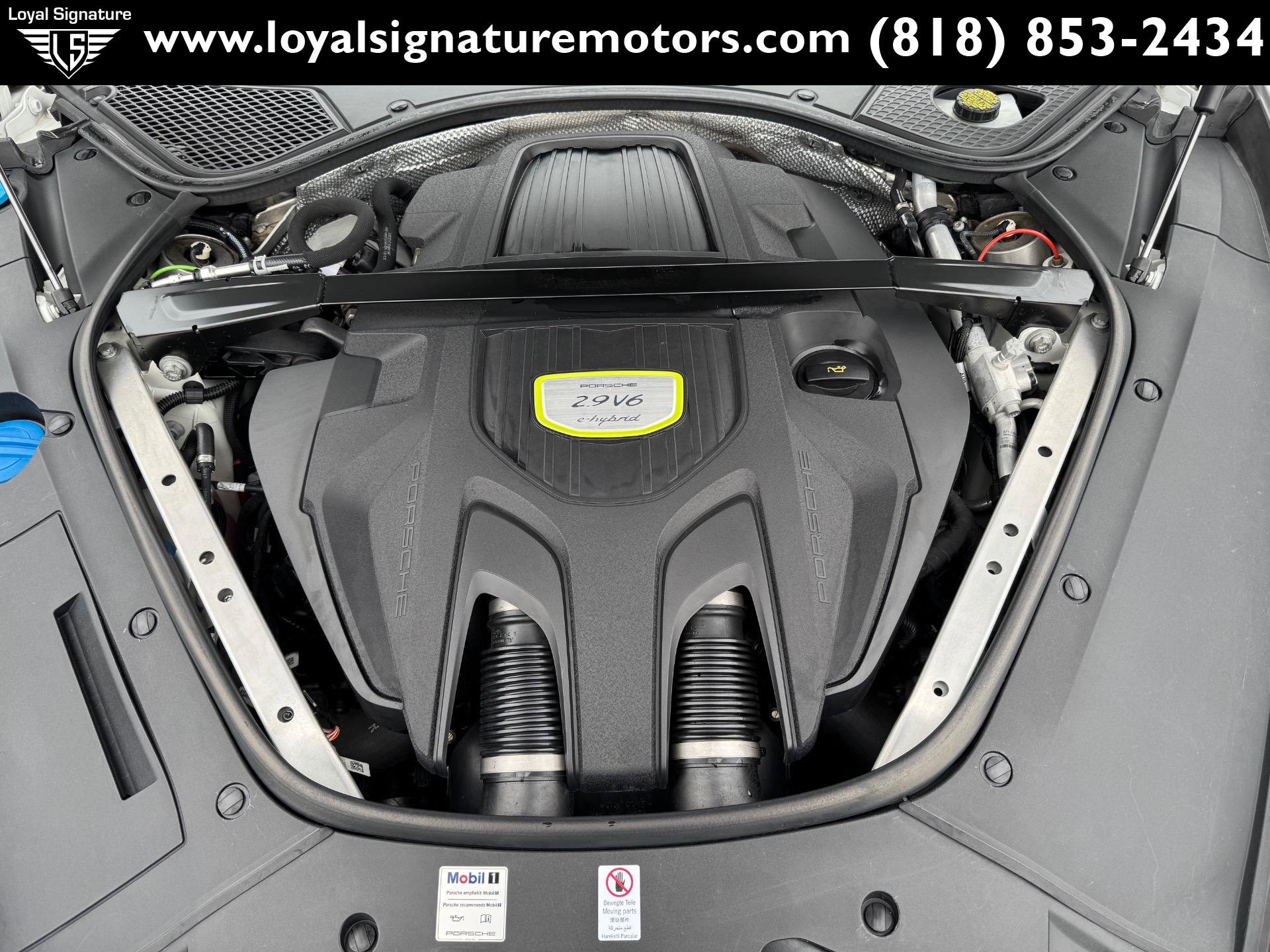 2018 Porsche Panamera E-Hybrid 4 Image 8 of 42