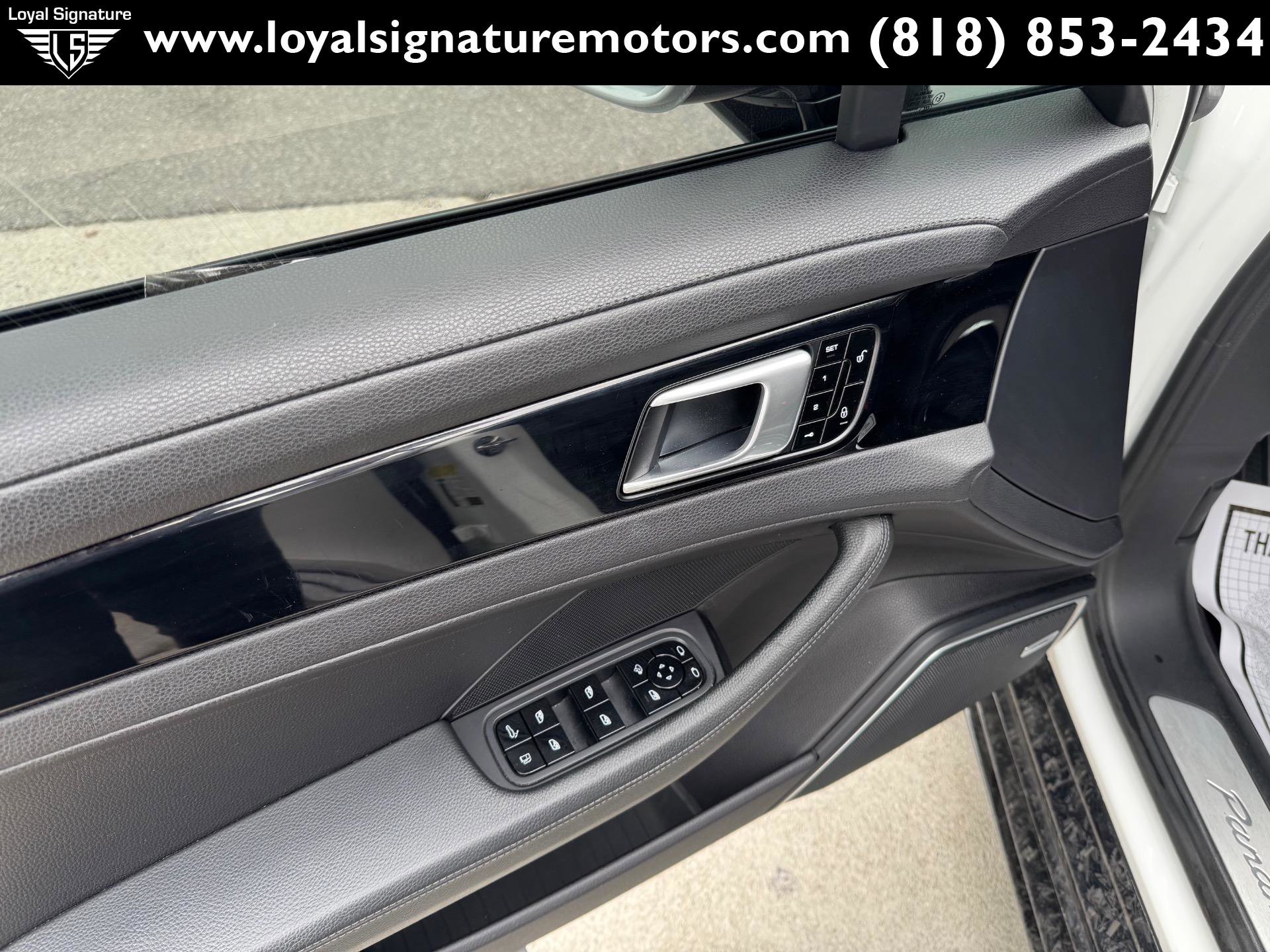 2018 Porsche Panamera E-Hybrid 4 Image 33 of 42