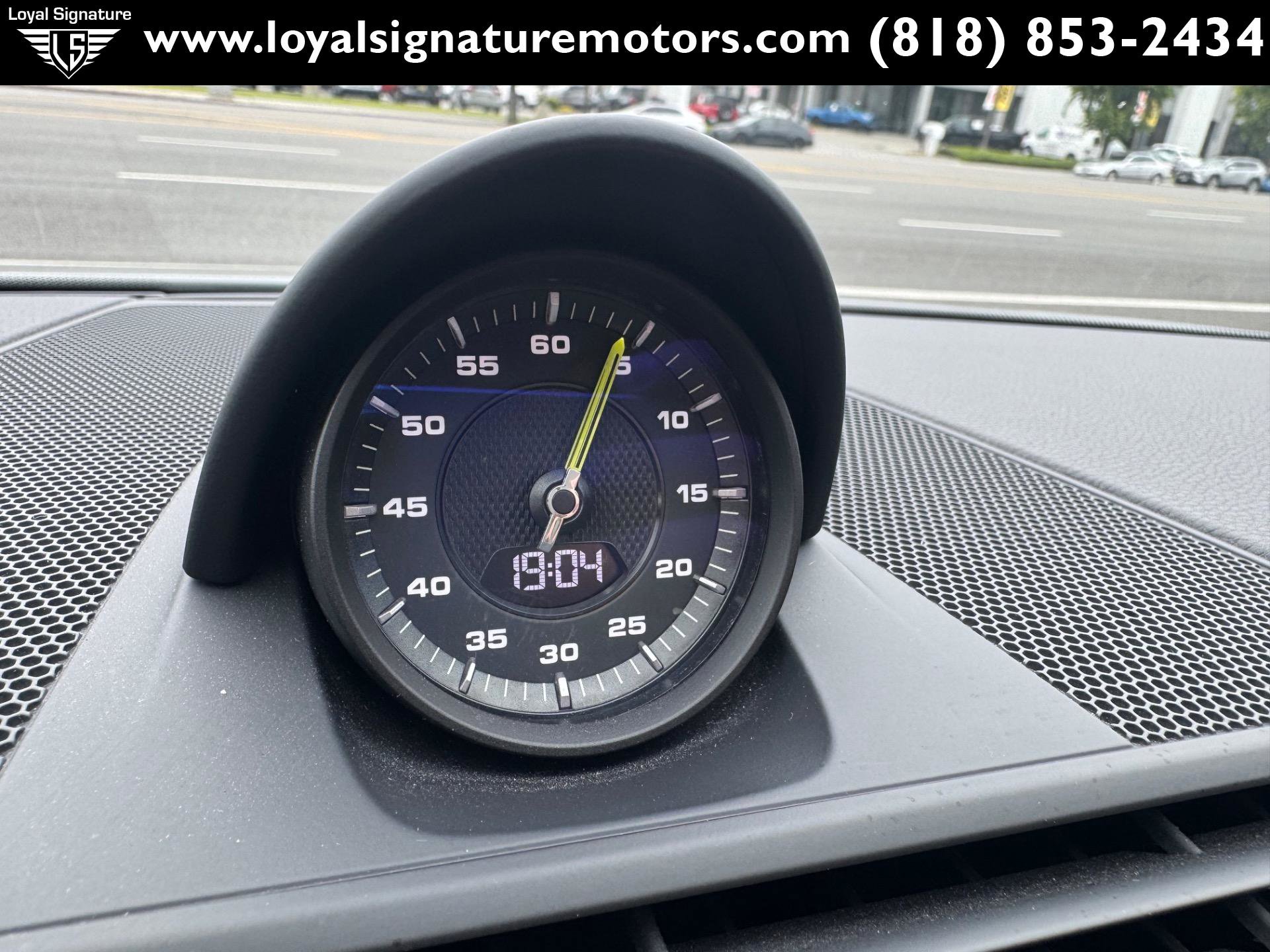 2018 Porsche Panamera E-Hybrid 4 Image 17 of 42