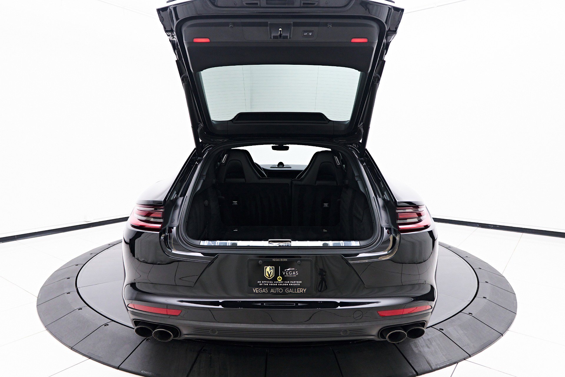 Vehicle image 21 of 94