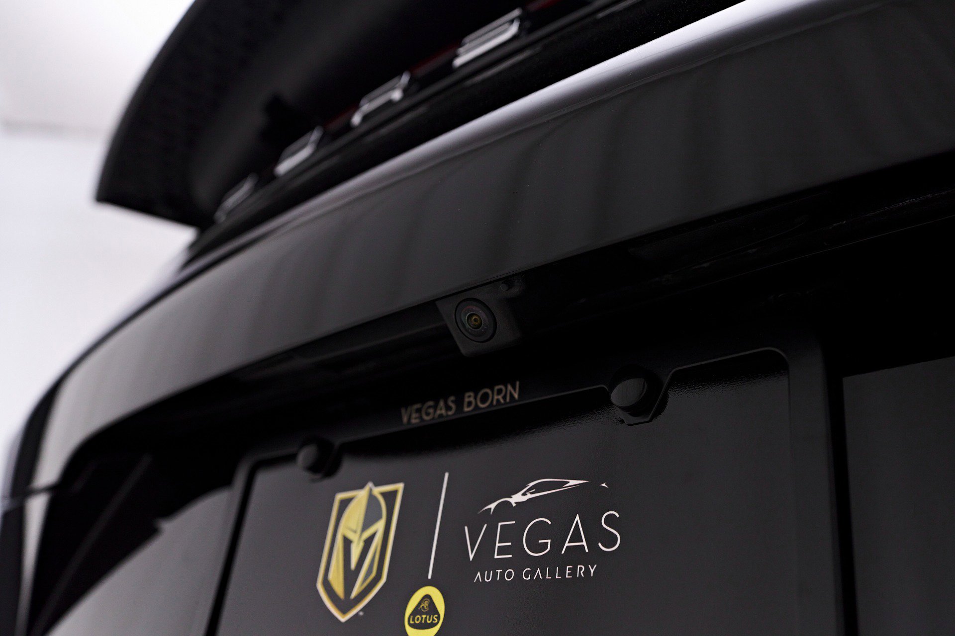 Vehicle image 25 of 94