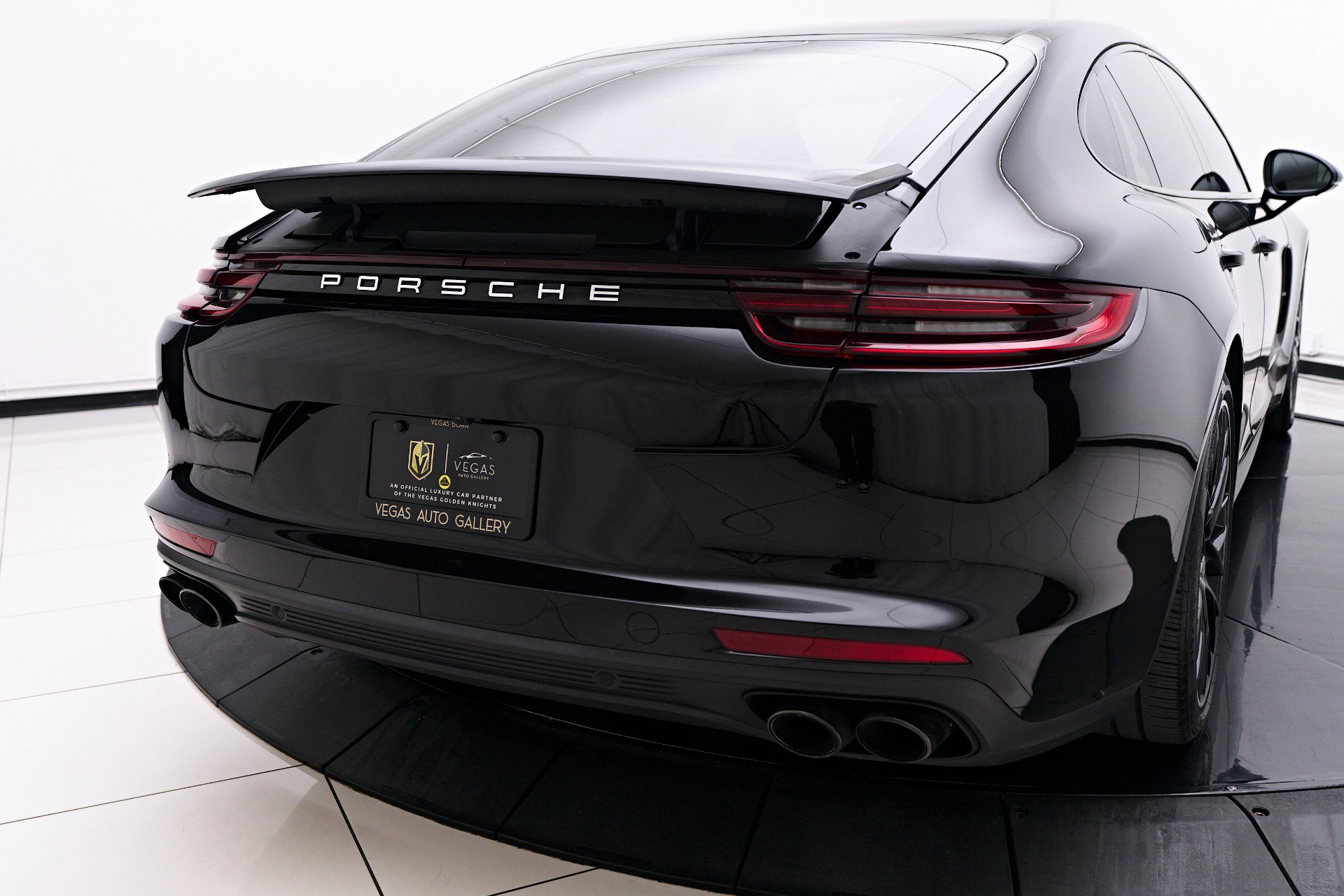 Vehicle image 10 of 94
