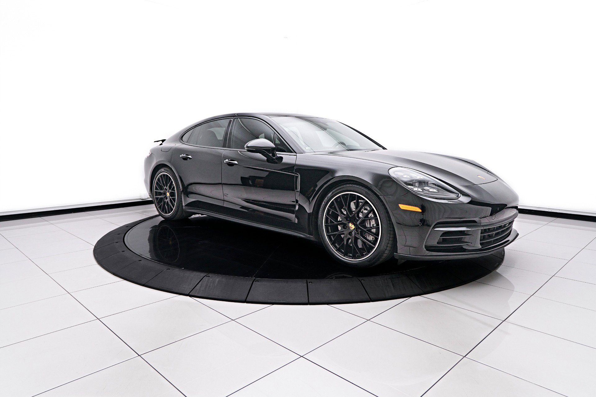 Vehicle image 7 of 94
