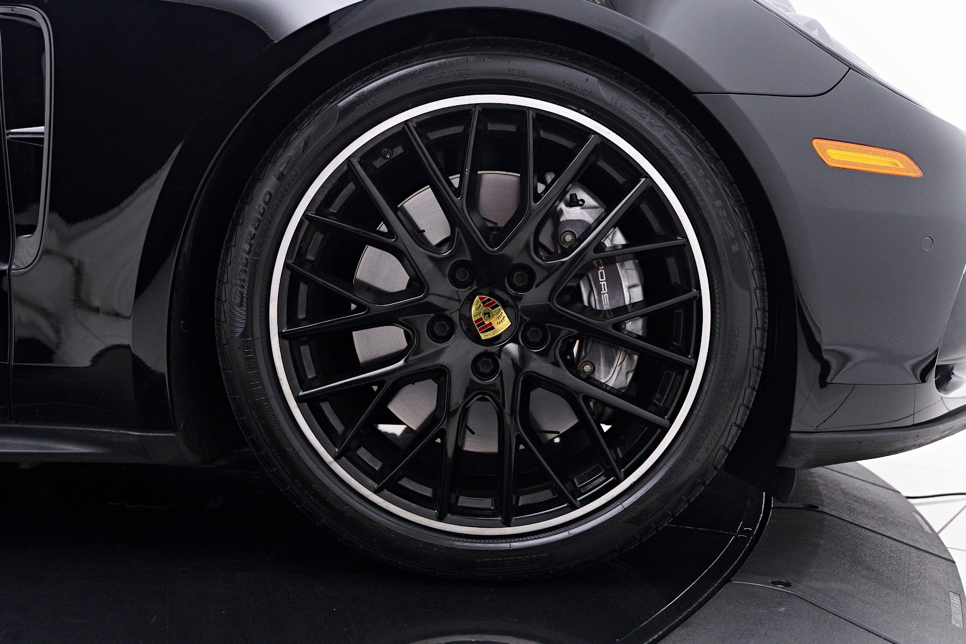 Vehicle image 28 of 94