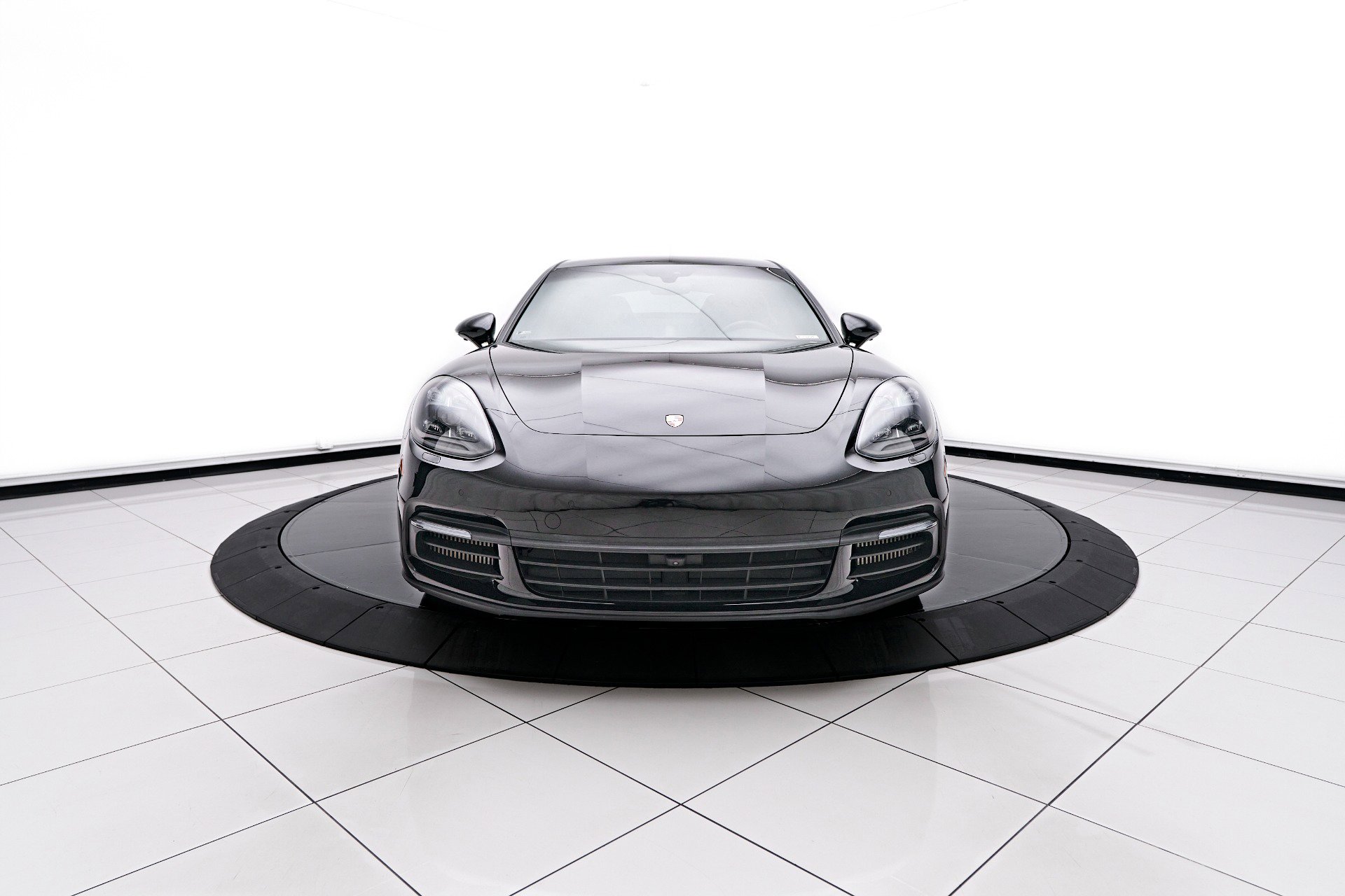 Vehicle image 5 of 94