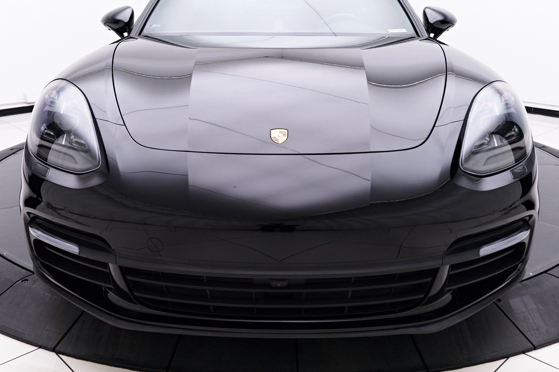 Vehicle image 19 of 94