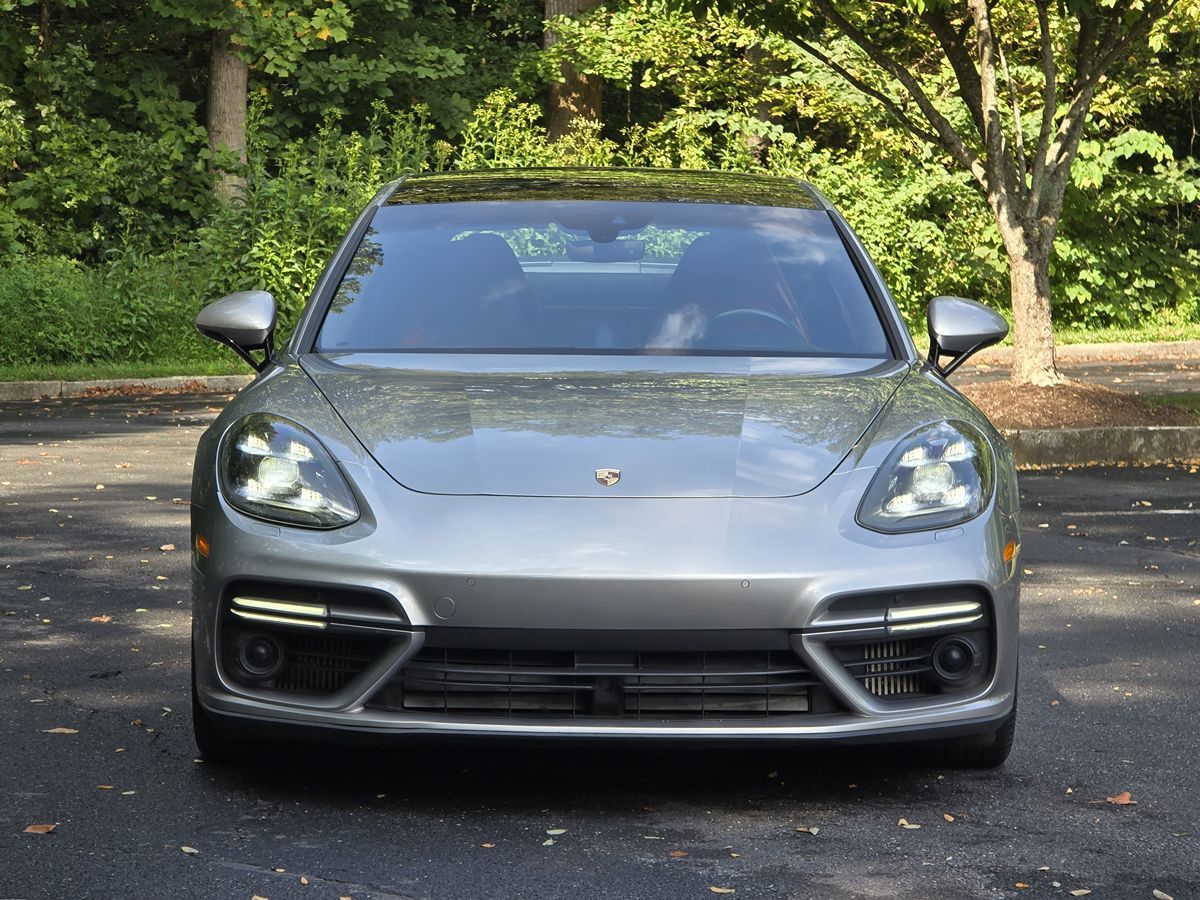 2018 Porsche Panamera Turbo Image 3 of 77