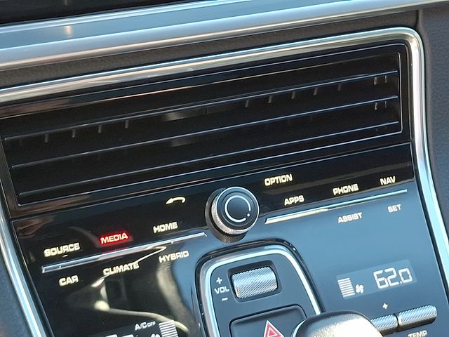 2018 Porsche Panamera E-Hybrid 4 Image 21 of 35