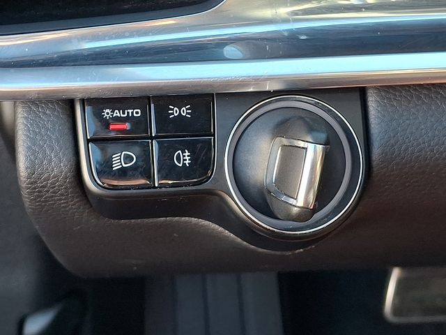 2018 Porsche Panamera E-Hybrid 4 Image 25 of 35