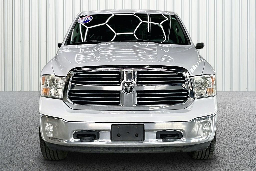 2018 Ram 1500 Big Horn Image 3 of 37