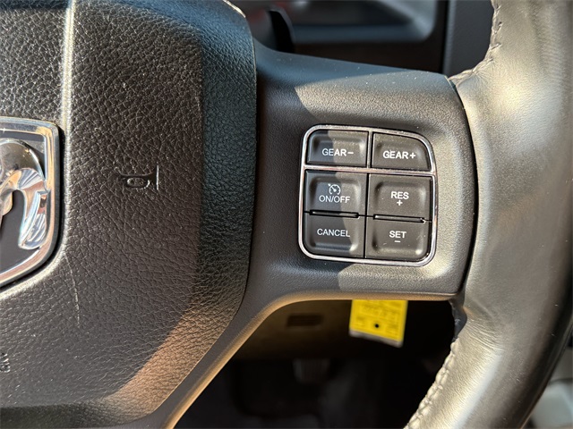Vehicle image 23 of 28