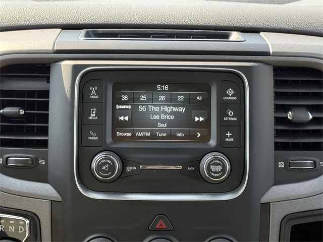 Vehicle image 17 of 24