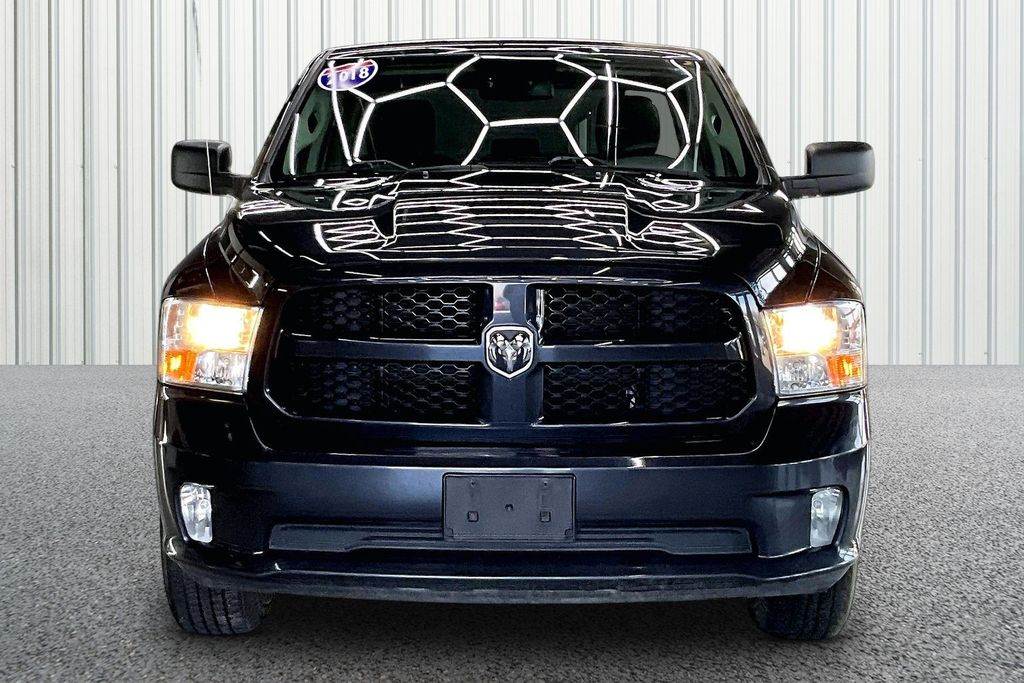 2018 Ram 1500 Express Image 3 of 31