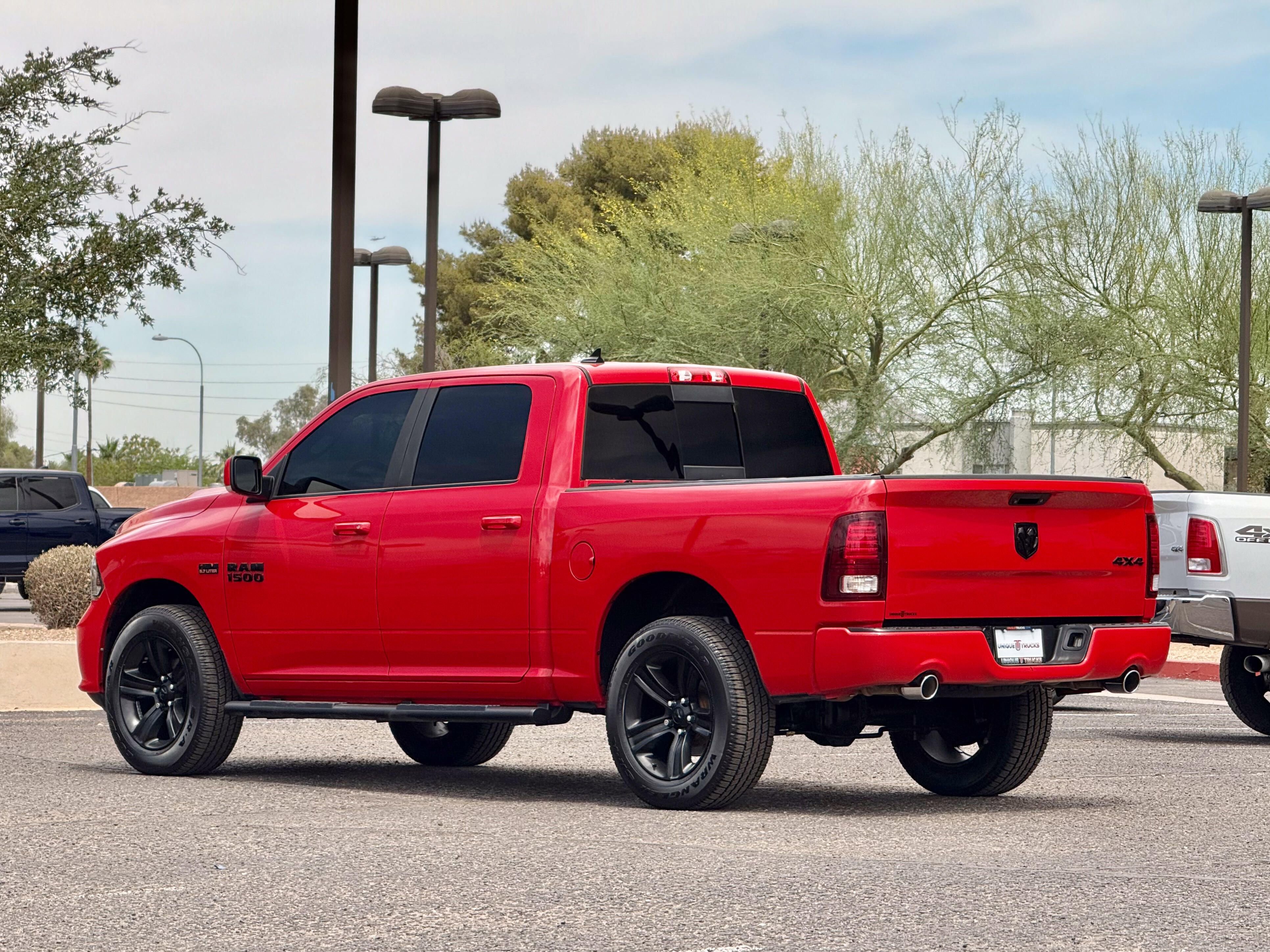 Vehicle image 7 of 37