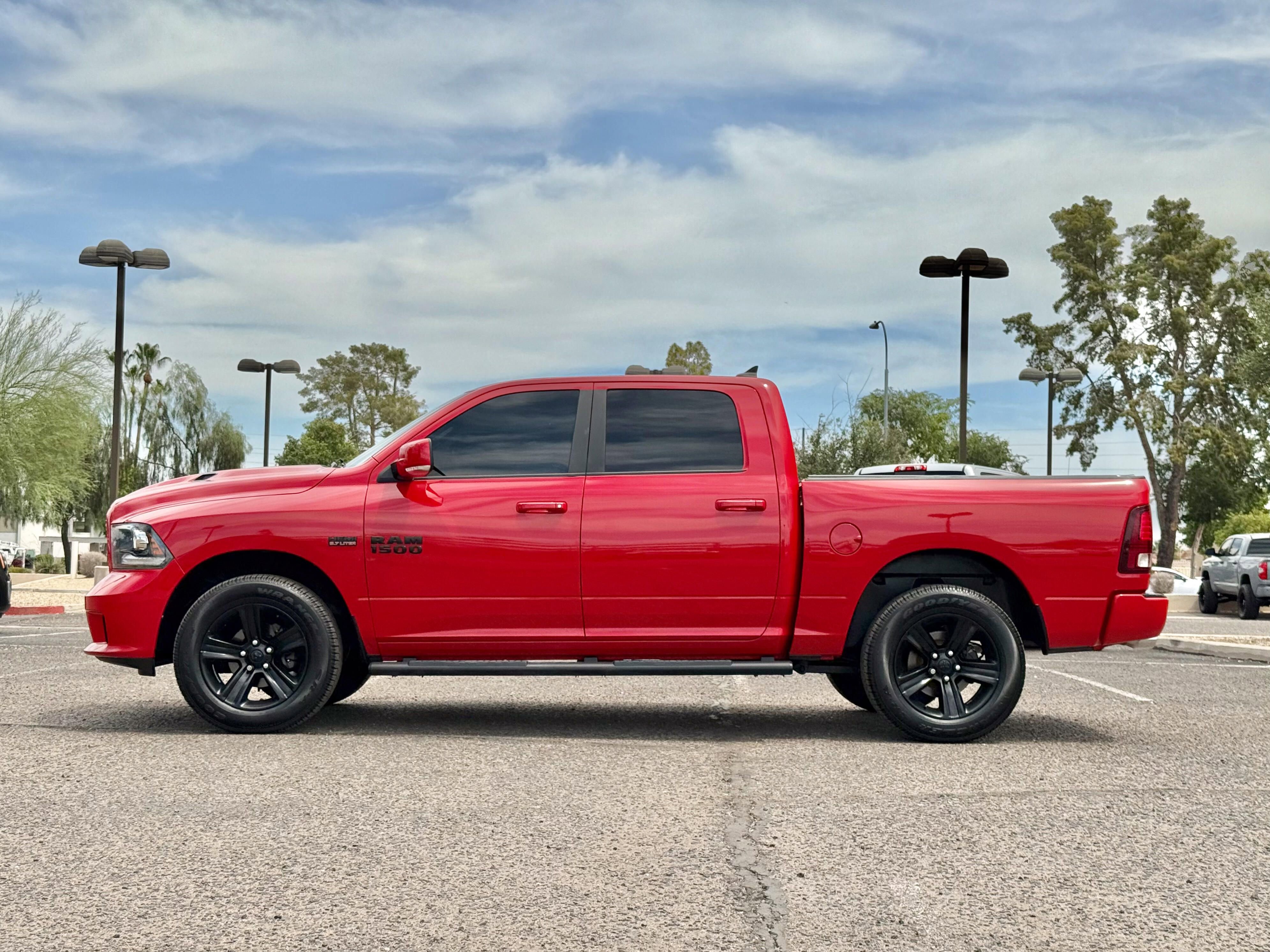 Vehicle image 8 of 37