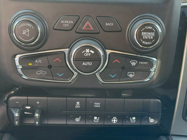 Vehicle image 37 of 51