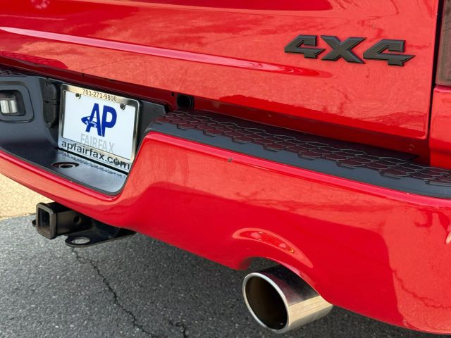 Vehicle image 14 of 51