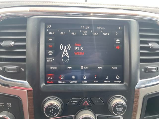 Vehicle image 18 of 33