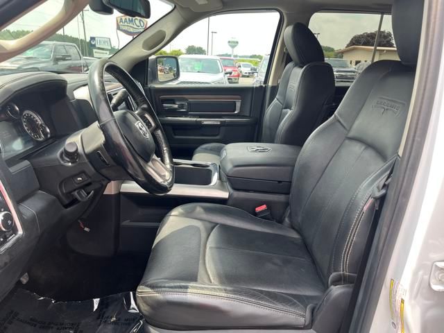 Vehicle image 9 of 33