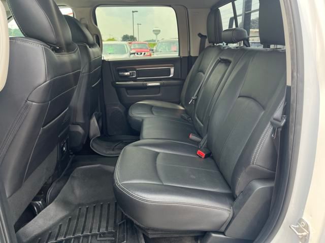Vehicle image 22 of 33