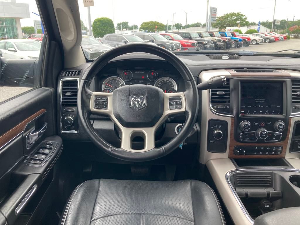 Vehicle image 25 of 49