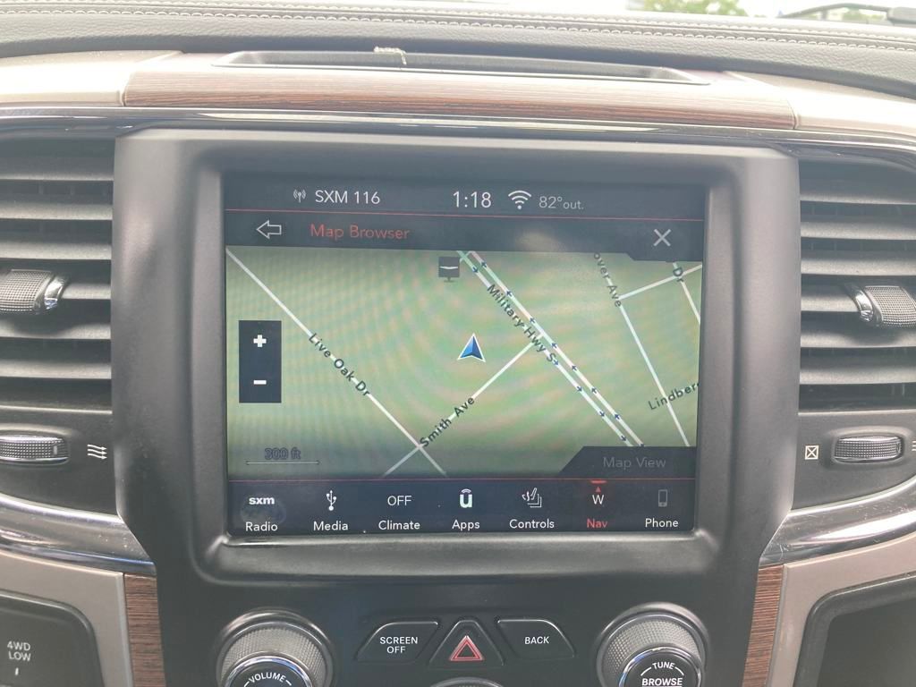 Vehicle image 31 of 49