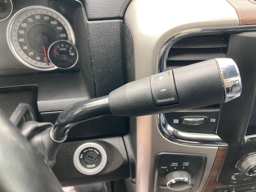 Vehicle image 37 of 49