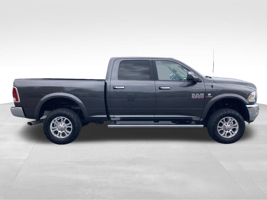 Vehicle image 7 of 49
