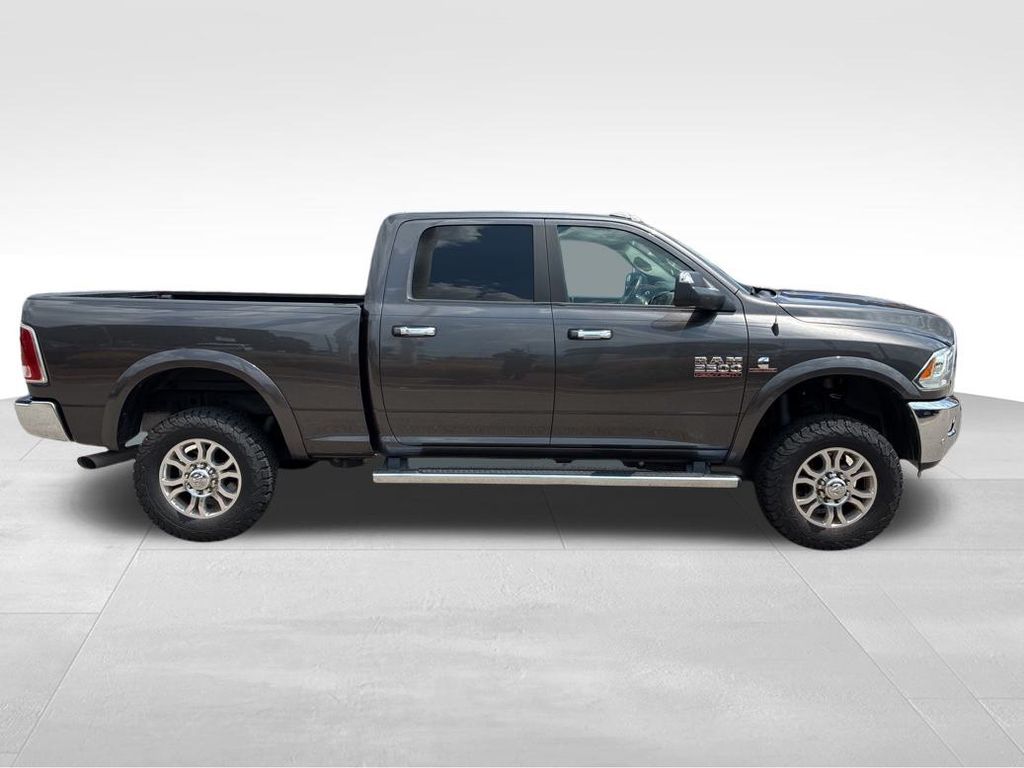 Vehicle image 8 of 49