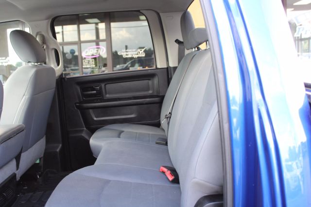 Vehicle image 11 of 31