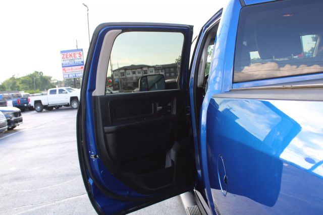 Vehicle image 24 of 31