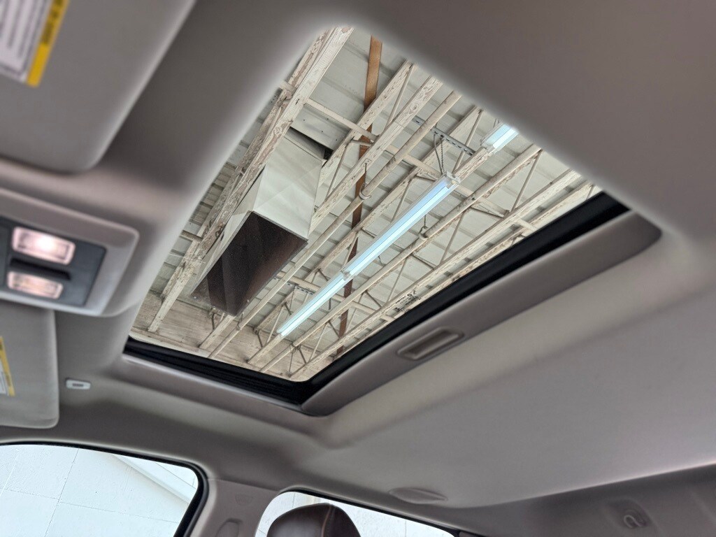 Vehicle image 46 of 61