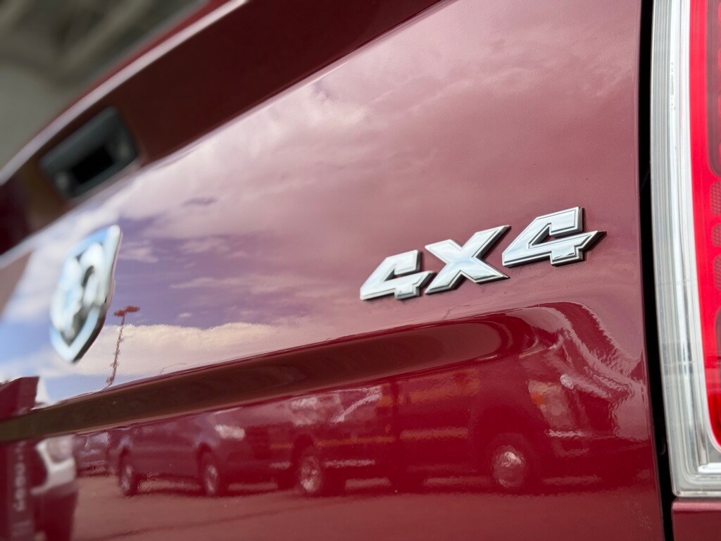 Vehicle image 13 of 61