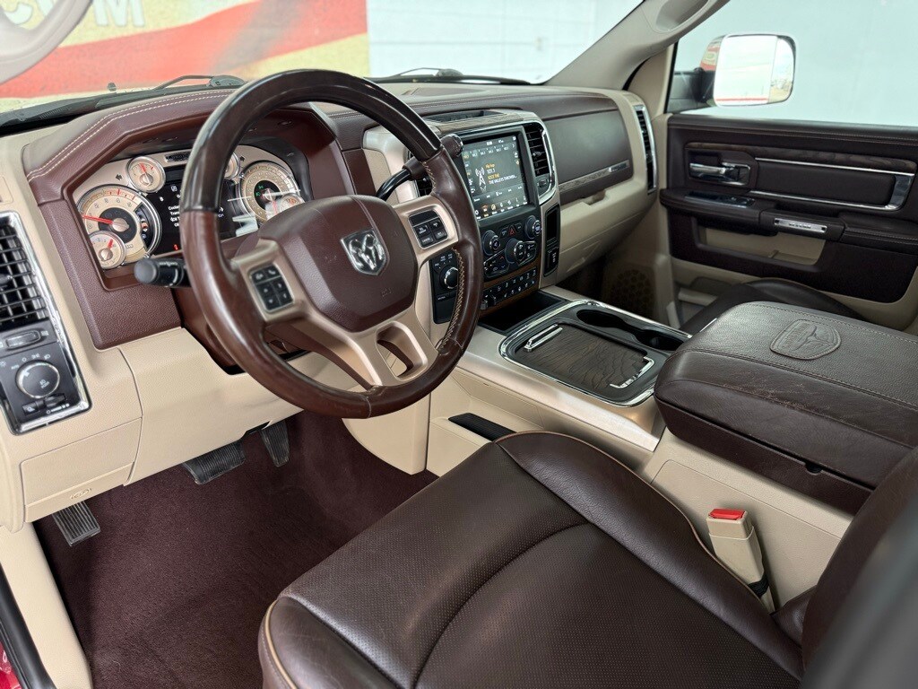 Vehicle image 25 of 61
