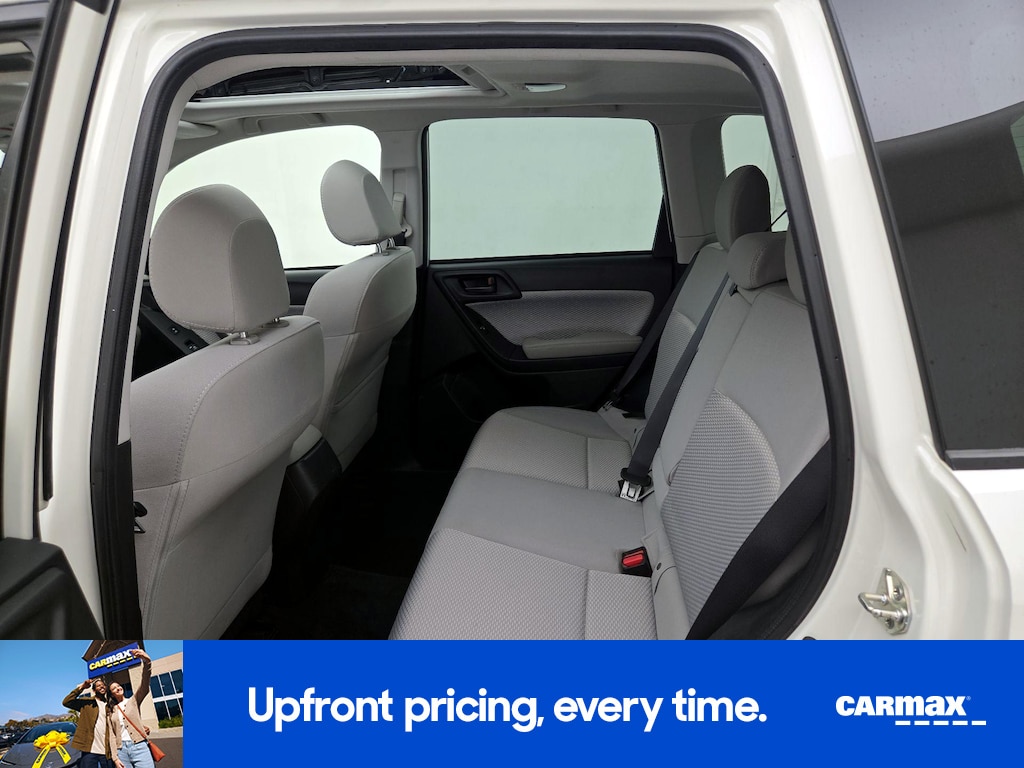 2018 Subaru Forester Premium Image 3 of 16
