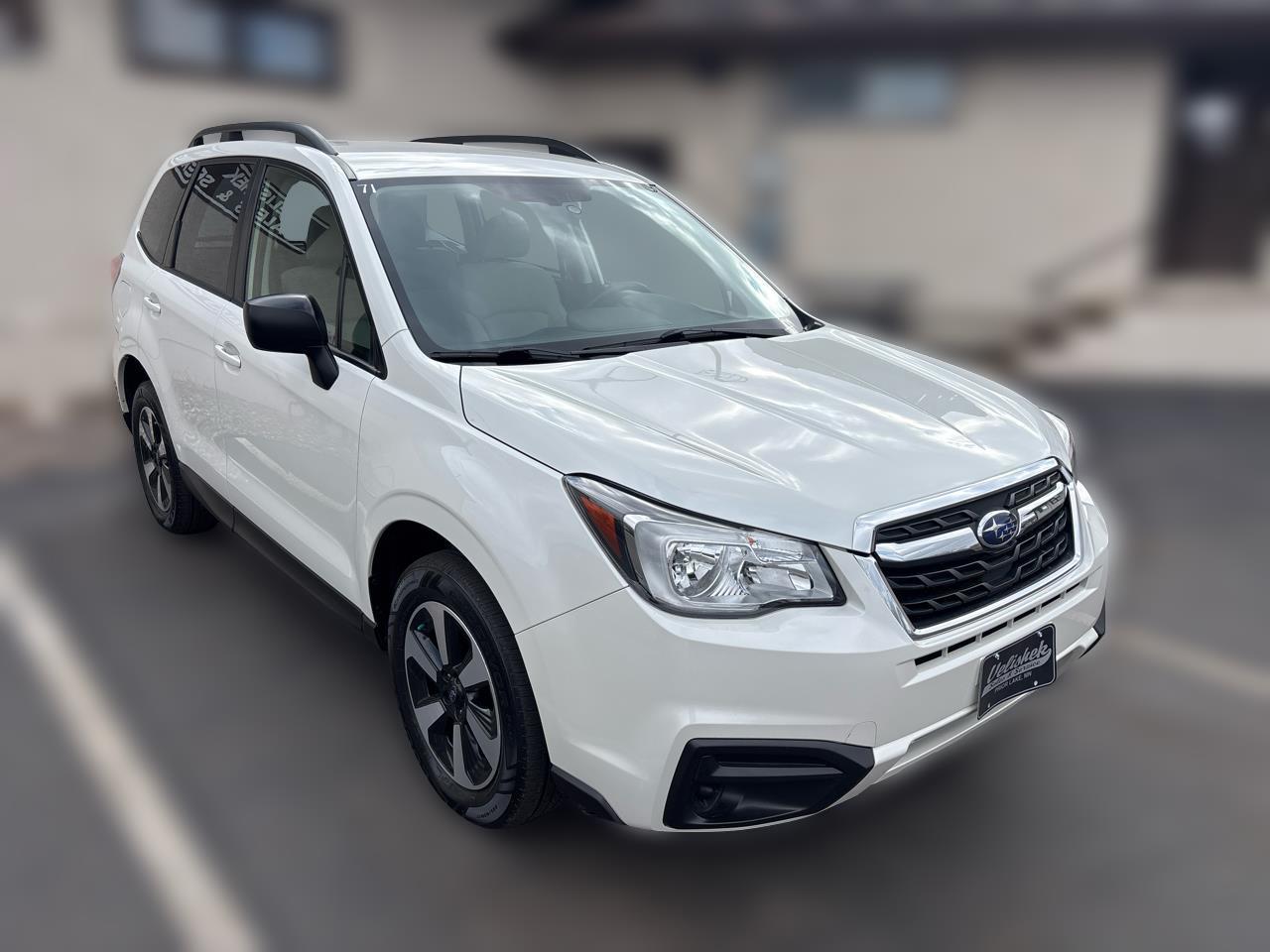 2018 Subaru Forester Base Image 3 of 29