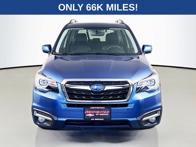 2018 Subaru Forester Touring Image 2 of 35