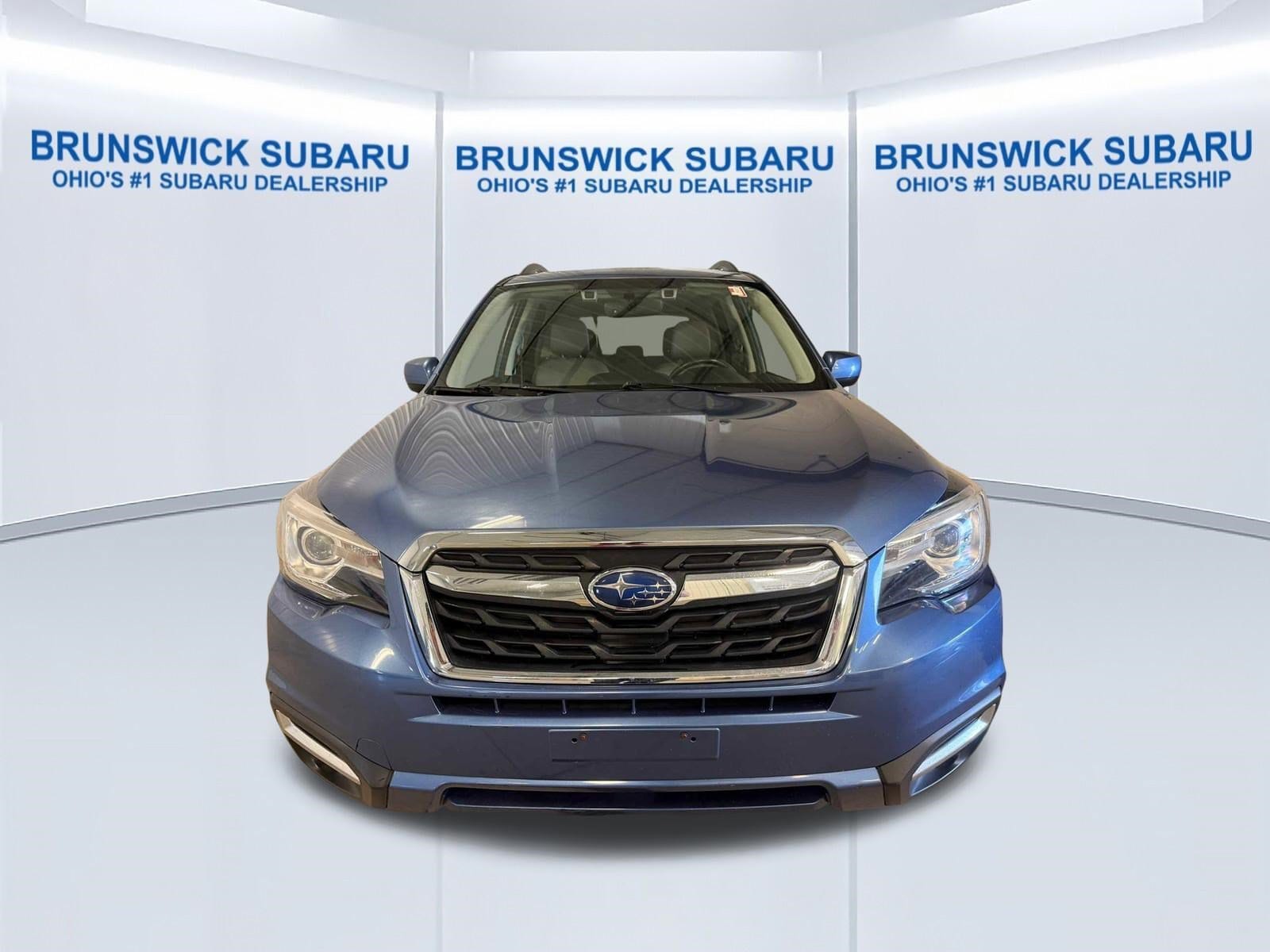 2018 Subaru Forester Limited Image 3 of 39