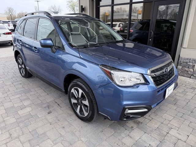 Vehicle image 10 of 41
